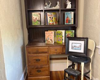 2 piece wooden desk