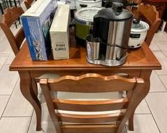 Vintage dining table and 6 chairs.