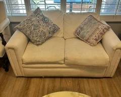 Love seat