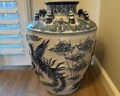 Blue & White Chinoiserie style porcelain ginger vase.