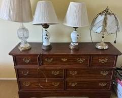 Vintage Drexel Heritage mahogany 7-drawer dresser.