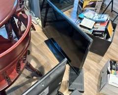 Various tv's (no remotes)