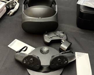 Meta Pro VR Headset & Controllers 