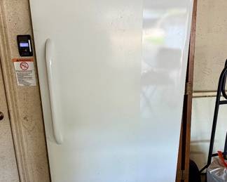 Frigidaire Upright Deep Freezer