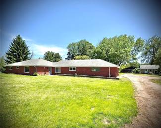 Townsend Rd Estate Sale in Leonard Michigan