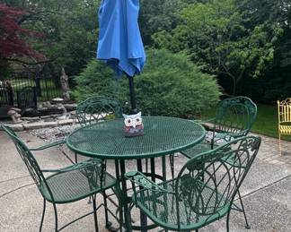 Woodard Wrought Iron Garden Table and Chairs Set
