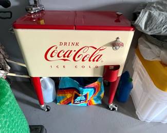 Leigh Country CocaCola Qt. Vanilla Embossed Rolling Chest Cooler