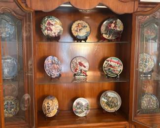 Karges French Provincial Style Display Cabinet third image