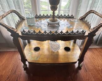 Ornate Giltwood Baroque Sofa second image