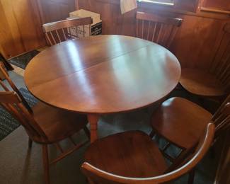 Dinette set w/ 6 chairs