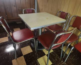 Vintage Chrome table & 6 chairs