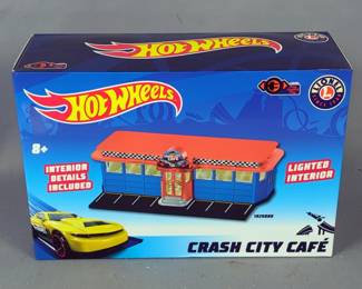 Lionel Hot Wheels Plug-Expand-Play Crash City Cafe, In Original Box 
