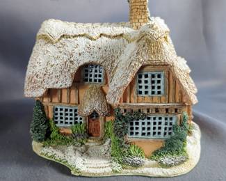 Lamplight By Lilliput Lane Thatcher's Cottage 1995 Figurine, Includes Box And Certificate 