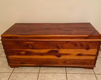Blanket Chest With Keys