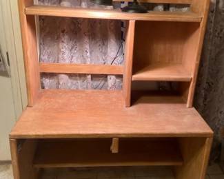 Office  Crafting Desk With Adjustable Lamp