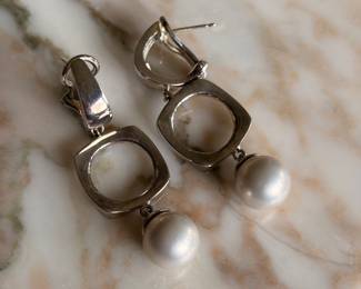Roberto Coin 18kt & Pear Earrings