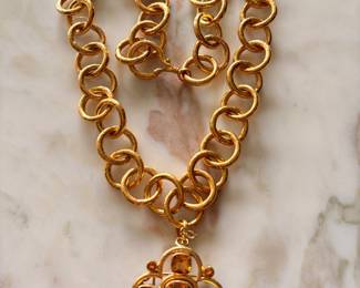 Elizabeth Locke 19kt Gold Necklace~ Can Be Sold Without Pendant Necklace~ $17,000 chain only 
