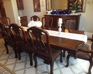 Dining room table set
