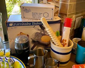 Kuhn Rikon La Patisserie Cookie Press & Cake Decorating Set, Pampered Chef Flower Bread Tube #1550, Vitantonio&nbsp;Krumkake Baker No. 350