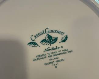 Noritake Casual Gourmet Harvest Dish Set