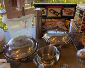 OXO Good Grips Spiralizer Tabletop Shredder, Pipe and Bake Biscotti Kit 