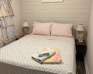 Queen size bed