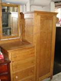 MIRRORED OAK CHIFFOROBE/DRESSER