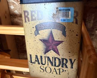 Red Star laundry soap advertising tin