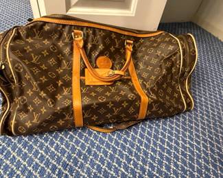 Louis Vuitton Keepall Monogram Canvas Weekender Bag fourth image