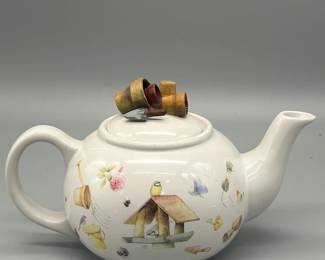 Hallmark Marjolein Bastin teapot