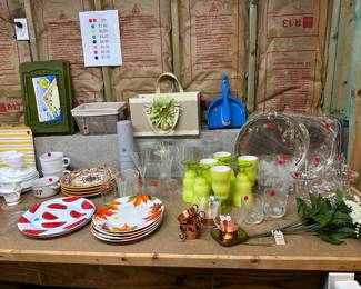 More kitchenware