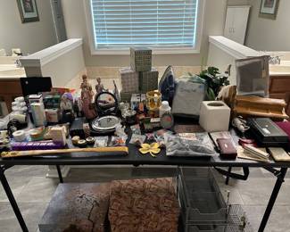 Bathroom decor & assessories