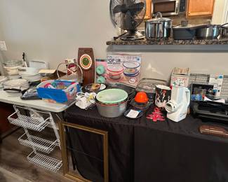 Tons of kitchen ware - slightly used to vintage!