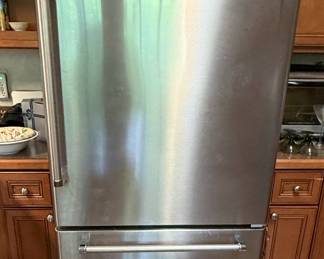 KitchenAid KRBR109ESS 30-in Stainless Steel Bottom Freezer Refrigerator