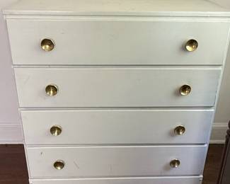 White Painted 4-Drawer Dresser