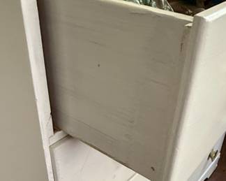 White Painted 4-Drawer Dresser
