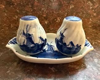 Delft Blue Handpainted Salt and Pepper Shakers with Tray