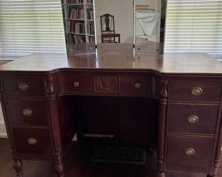 John Stuart Inc. Federal Style Mahogany Desk