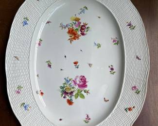 Herend "Bouquet of Flowers" Porcelain Dinnerware Set
