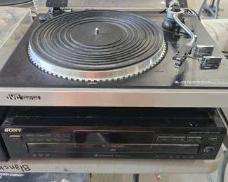 JVC QLA-2 & Sony CDP-CE215