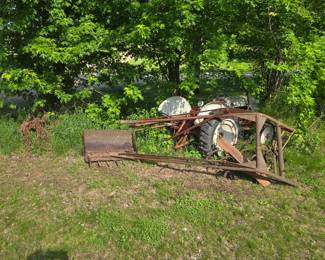 8N tractor with blade and front end loader