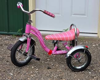 Schwinn Lil' Stingray trike 