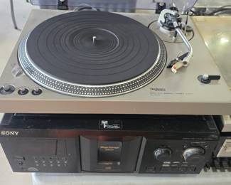 Technics SL-1700 & Sony CDP-CX355