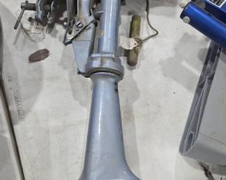 Evinrude 1.5 hp "Mate" outboard motor