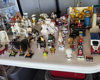 Figurines and themed collectible items. 