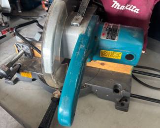 makita compound saw