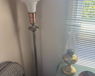 floor lamp