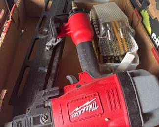 milwaukee air nailer gun