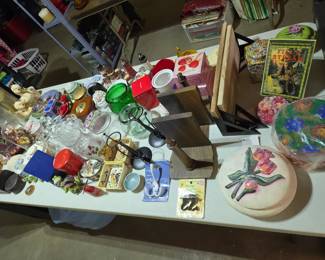 various household goods