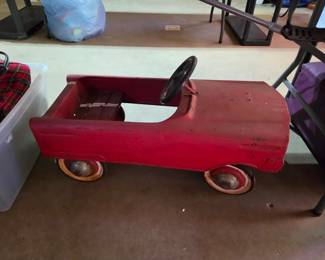 vintage Murray metal children's pedal car